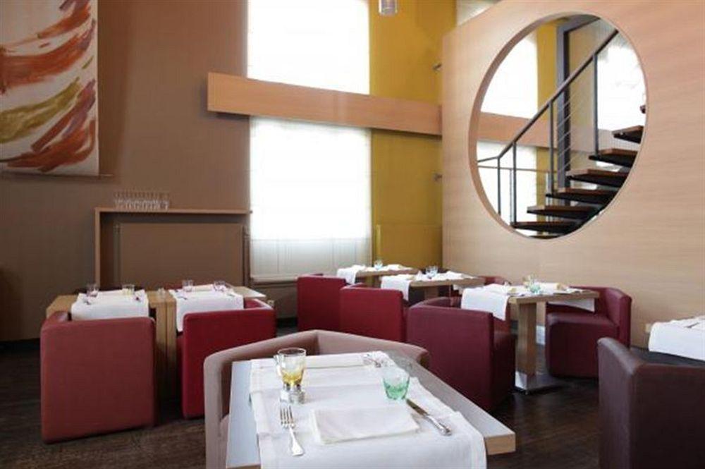Hotel Olivier Щрасен Екстериор снимка