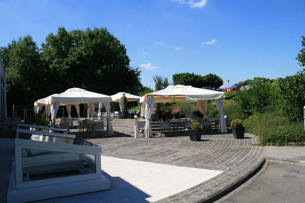 Hotel Olivier Щрасен Екстериор снимка