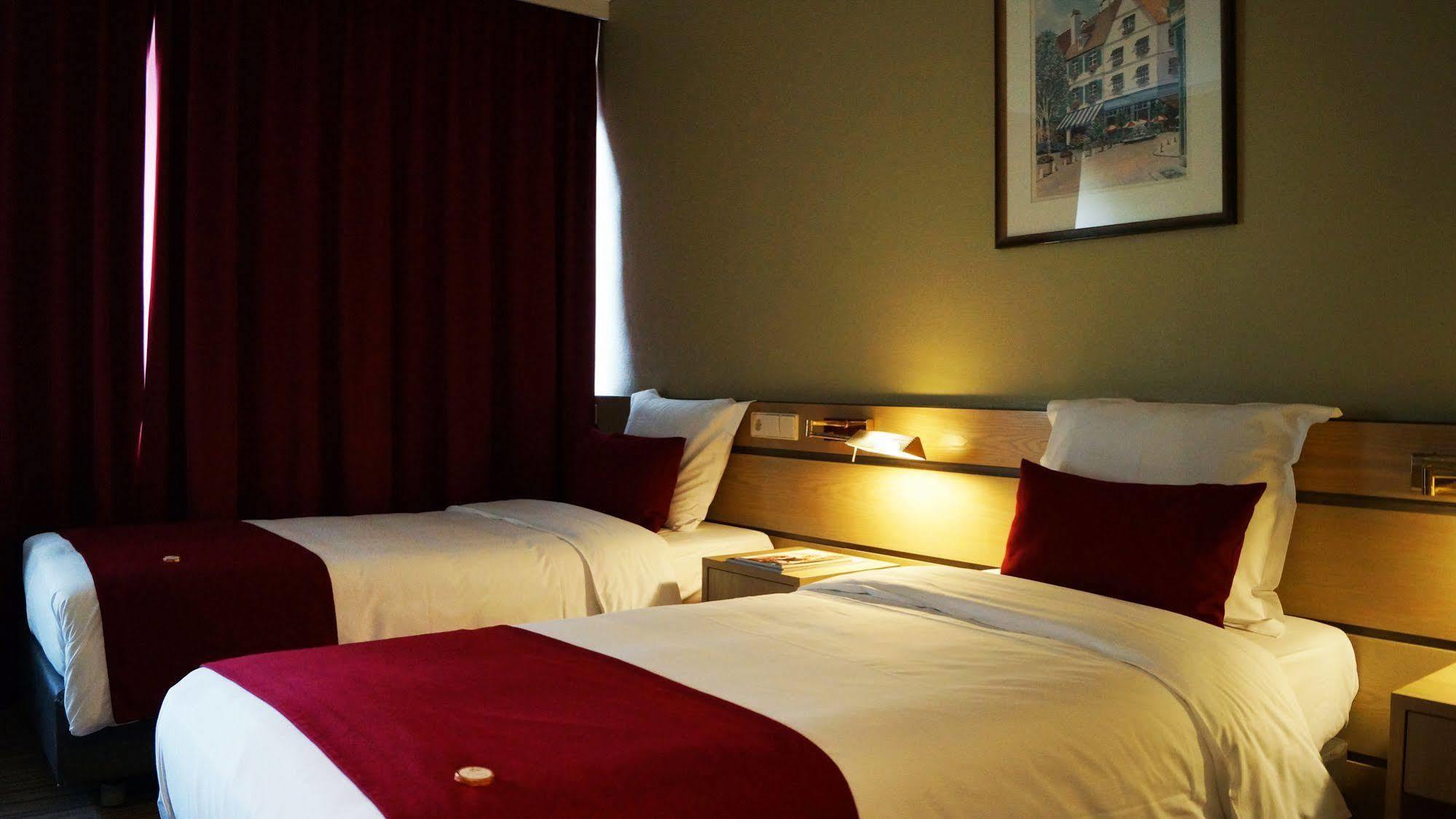Hotel Olivier Щрасен Екстериор снимка