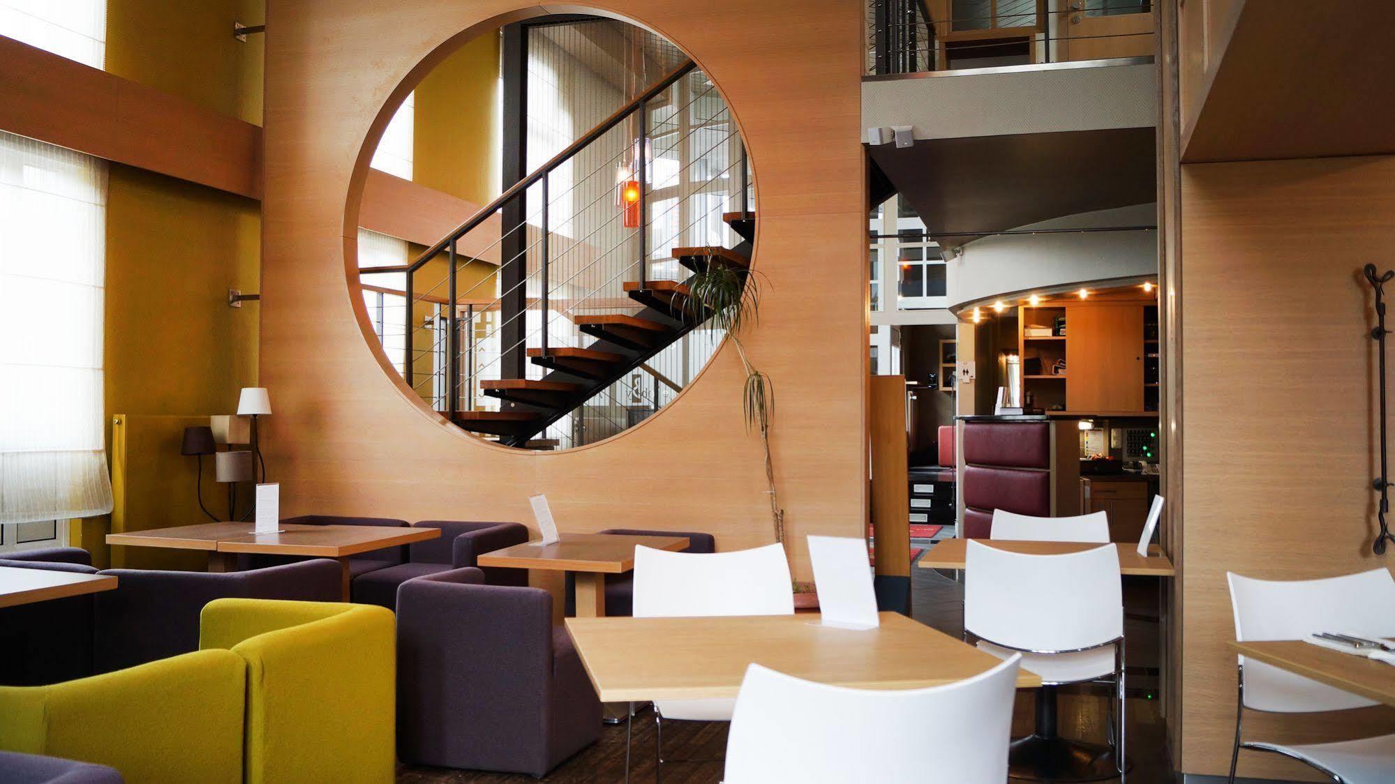 Hotel Olivier Щрасен Екстериор снимка