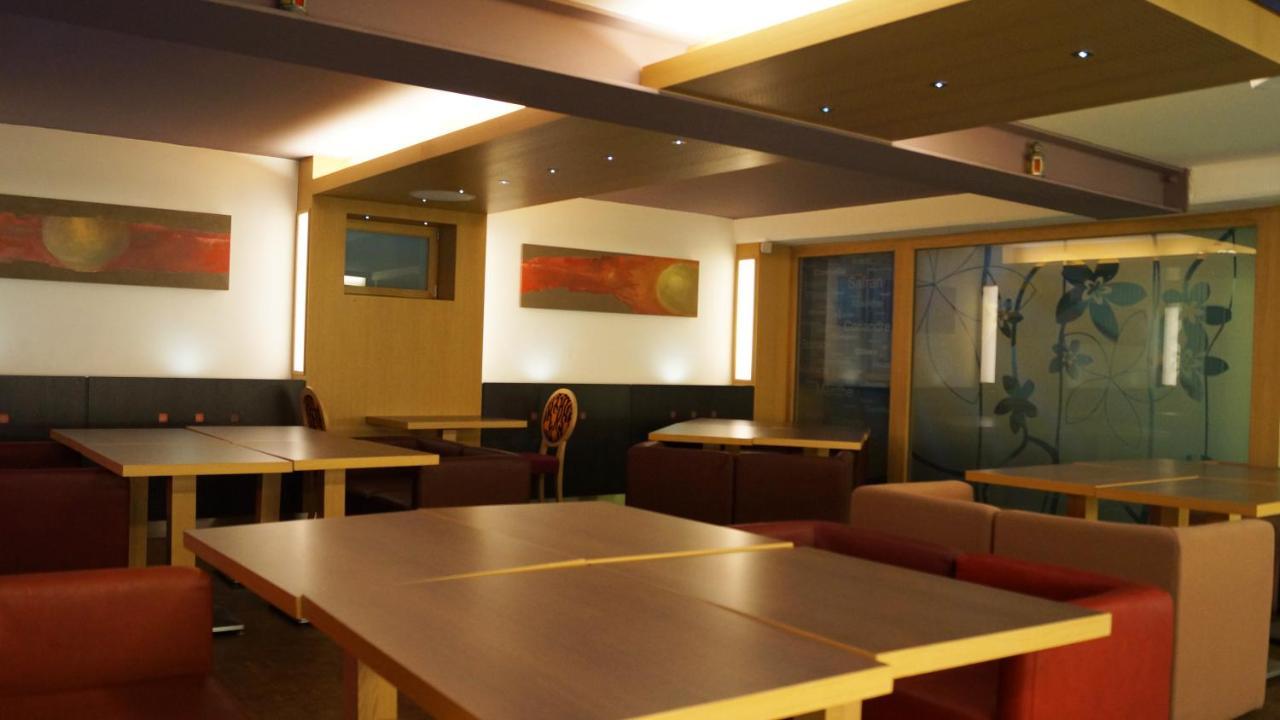 Hotel Olivier Щрасен Екстериор снимка